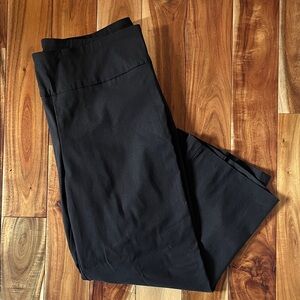 Tribal brown pull-on capris - size 12